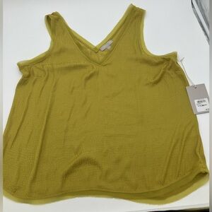 New Chelsea 28 Yellow/Olive v-neck sleeveless blouse.